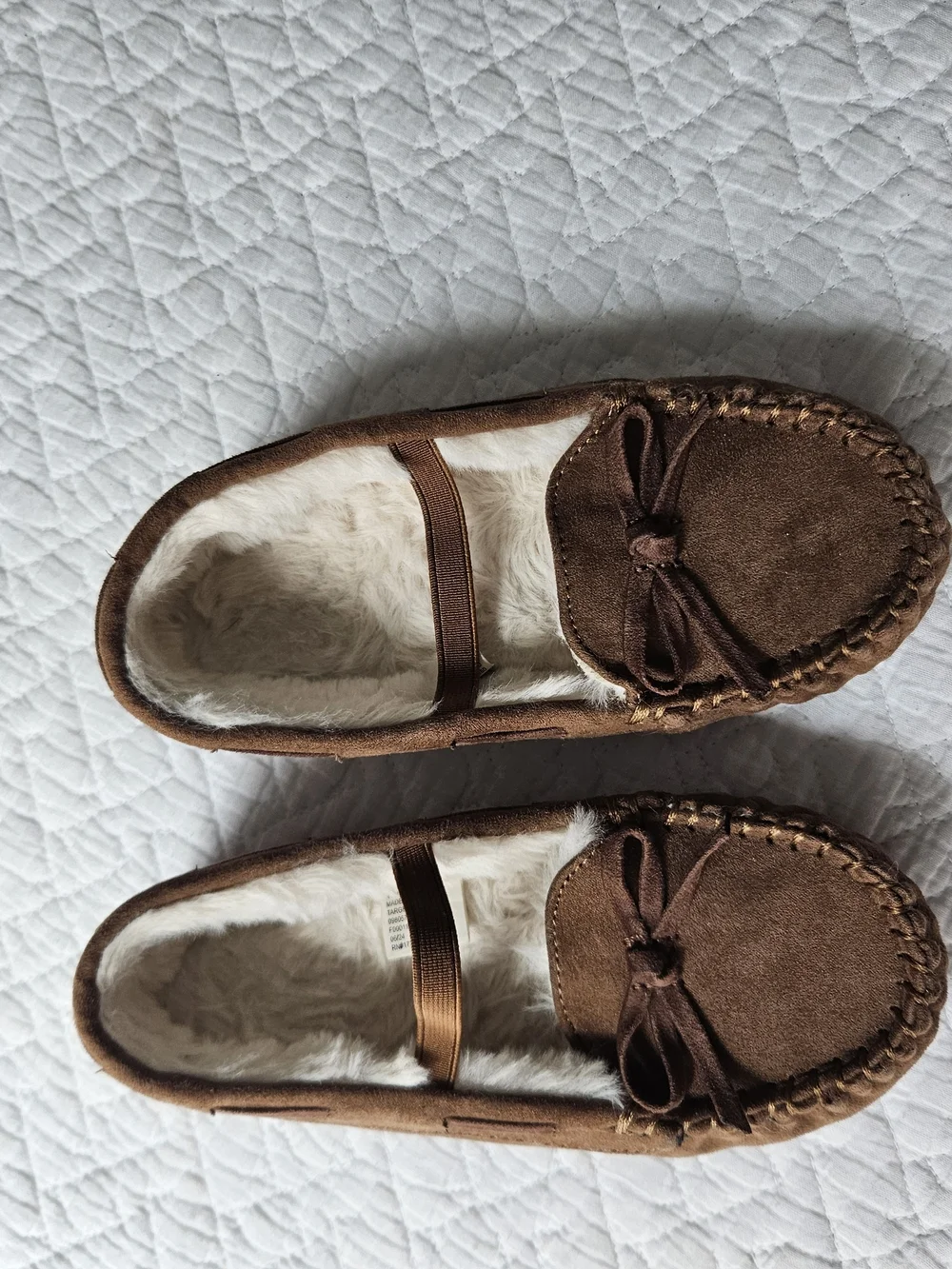 Target Girls Size 10 Brown and White Faux Fur Moccasin Slippers